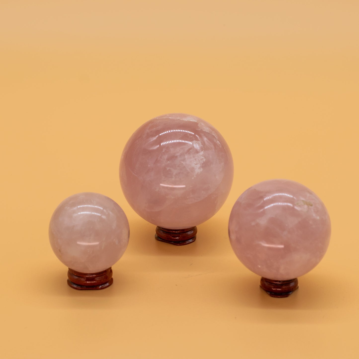 Esferas de cuarzo rosado